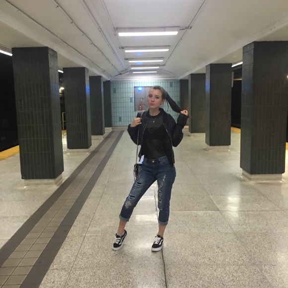 Meet your Posher, Yulia - Picture 3 of 3